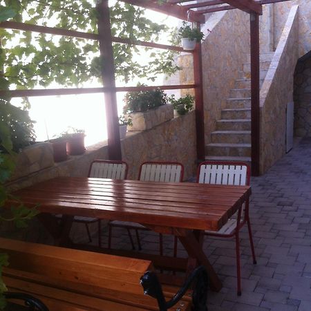 Apartments Nedo Dalmatia Omis Bagian luar foto