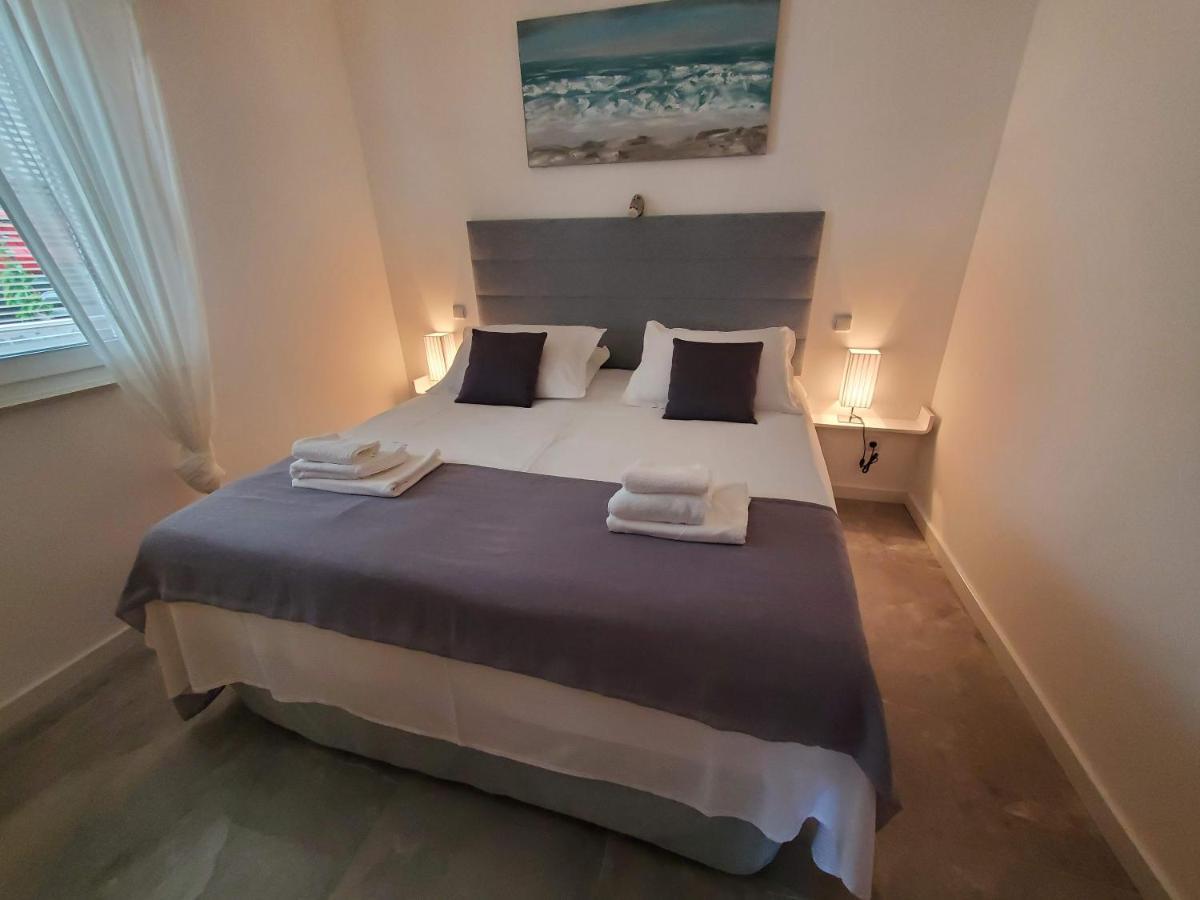 Apartments Nedo Dalmatia Omis Bagian luar foto